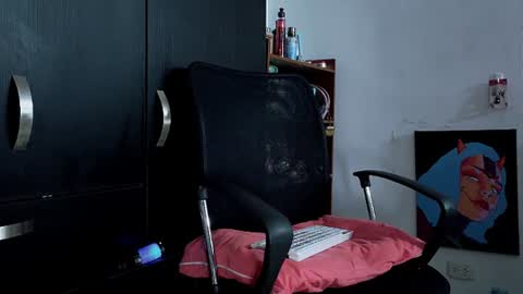 Cami  online show from June 24, 2:21 am
