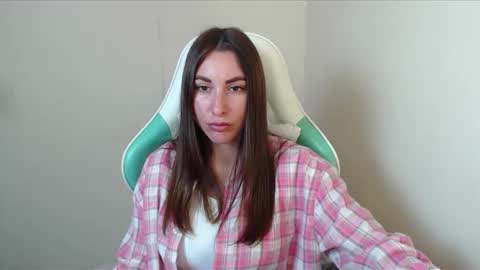 cammila horn online show from May 11, 11:01 am
