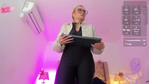 Candie  online show from April 15, 7:58 pm