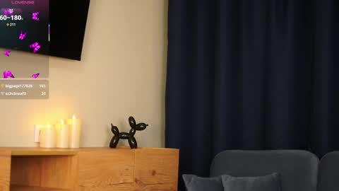 Hey there Im Anna 21 years old online show from April 14, 5:13 pm