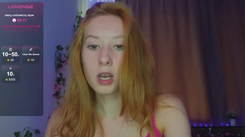 candy_flosse online show from September 14, 9:07 am