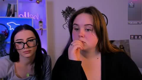 candy flossie1 online show from January 12, 1:22 am