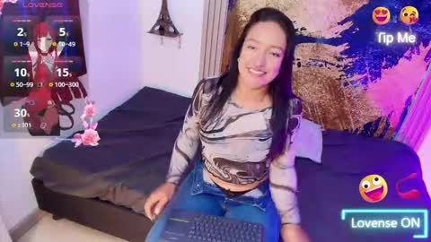 Snapshot of candy_mia_1 chatting on October 20, 11:19 pm candy_mia_1 online show from October 20, 11:19 pm