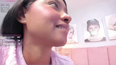 sofia  online show from April 17, 9:50 pm