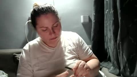 Laura online show from December 2, 12:01 am