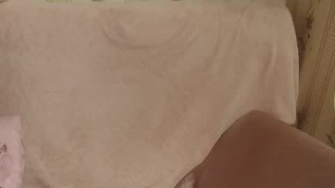 say meow and send tips  online show from February 18, 12:59 pm