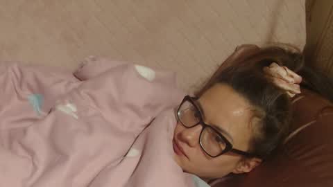 say meow and send tips  online show from November 19, 10:10 pm