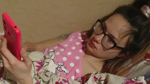 Snapshot of candylady136 chatting on March 11, 6:52 pm say meow and send tip  online show from March 11, 6:52 pm