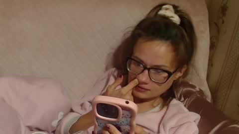 Snapshot of candylady136 chatting on October 3, 6:46 pm say meow and send tip  online show from October 3, 6:46 pm