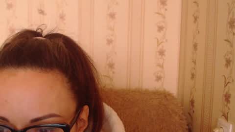 Snapshot of candylady136 chatting on February 14, 9:56 am say meow and send tip  online show from February 14, 9:56 am