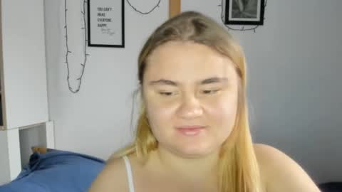 candymilas online show from December 20, 12:49 pm