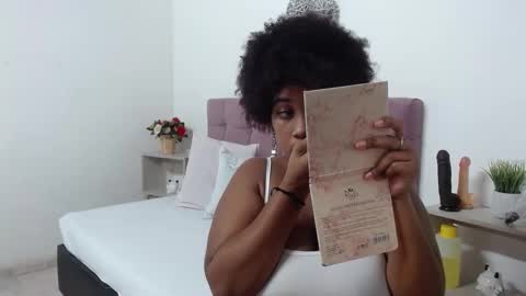 canelafierce online show from March 8, 2:05 pm