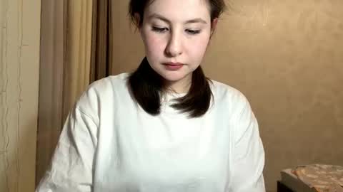 May online show from March 29, 7:24 pm