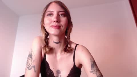 carmennrusso online show from February 14, 8:26 pm