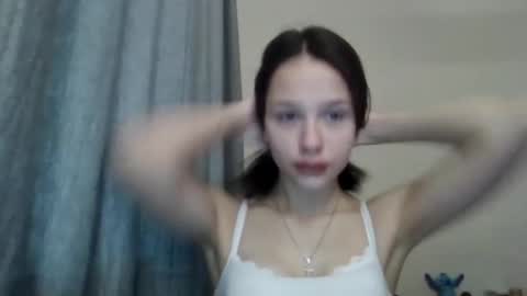 CarmenxAmore online show from November 17, 7:20 am