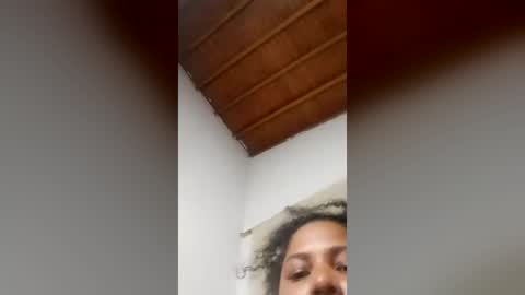 carogomez21 online show from July 8, 1:30 am
