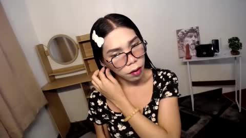 Carolina online show from December 9, 11:45 pm