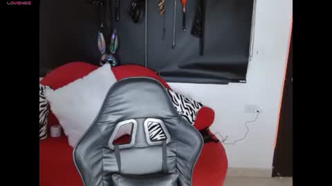 Caroline online show from July 21, 1:01 pm