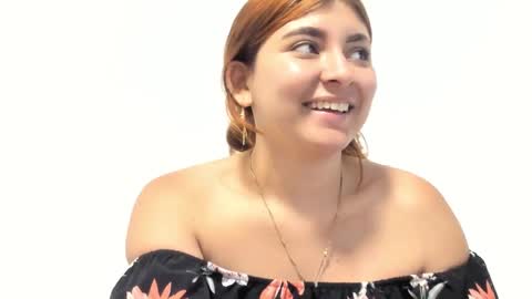 Snapshot of carolay759687 chatting on December 21, 11:45 pm carolay759687 online show from December 21, 11:45 pm