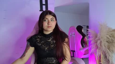 Snapshot of carolay759687 chatting on September 11, 4:35 am carolay759687 online show from September 11, 4:35 am