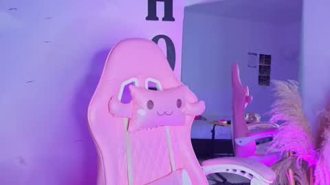 Snapshot of carolay759687 chatting on September 25, 4:22 am carolay759687 online show from September 25, 4:22 am