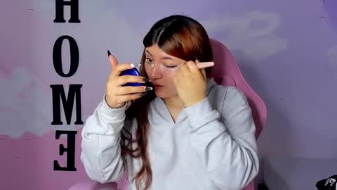 Snapshot of carolay759687 chatting on February 27, 2:32 am carolay759687 online show from February 27, 2:32 am