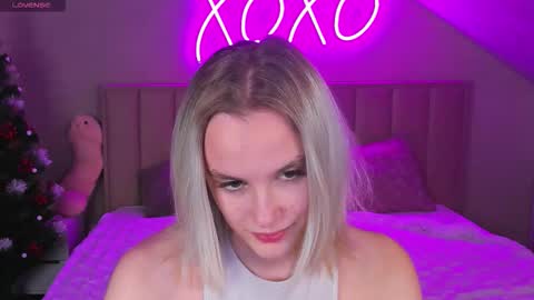 Carol online show from December 15, 9:03 am