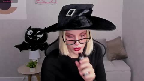 Carol online show from October 28, 7:36 am