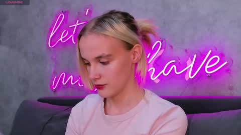 Carol online show from September 18, 8:24 am