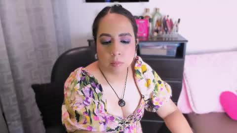 carolina online show from April 15, 10:10 pm