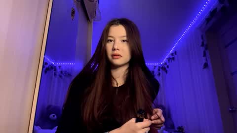 Emma online show from November 28, 2:09 pm