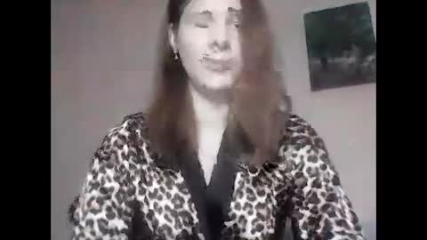 Snapshot of cassandragood chatting on October 21, 8:40 am Lena online show from October 21, 8:40 am