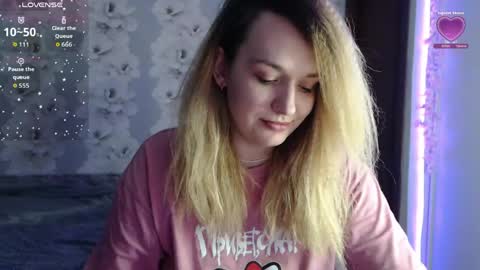 Casey Chris online show from April 14, 1:55 pm