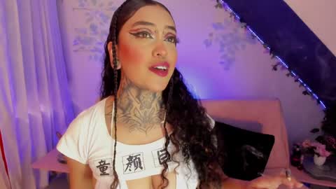 Cata green model independient online show from January 11, 10:07 pm