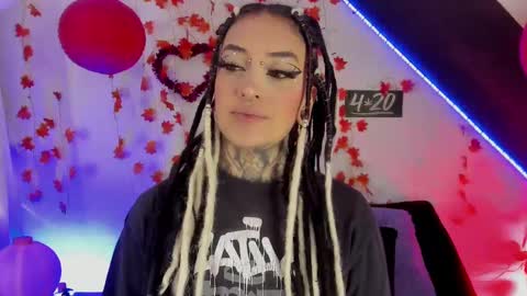 Cata green model independient online show from February 21, 9:00 pm