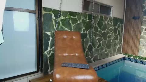 Dani   online show from April 16, 9:39 pm