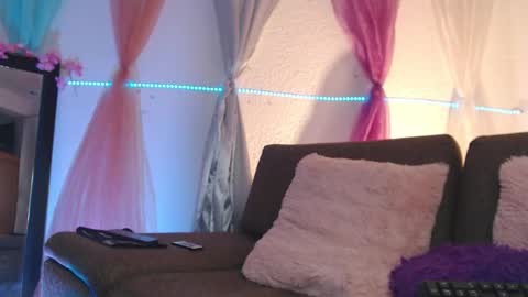 Snapshot of cata_robets chatting on September 20, 1:38 am cata online show from September 20, 1:38 am
