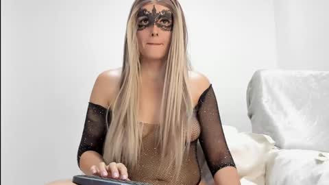 Catalina online show from January 20, 8:40 pm