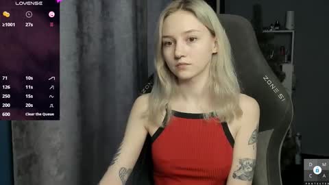 Sam online show from March 18, 2:33 pm