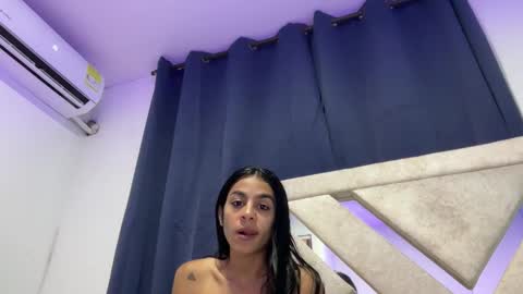 ceci1218 online show from April 6, 4:34 am