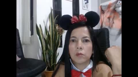 ceci online show from October 29, 2:38 am