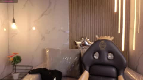 celeste_fioree online show from February 15, 12:59 pm