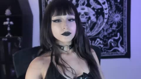   online show from April 21, 2:04 am