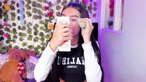 Celestineeeeee online show from December 2, 5:02 pm