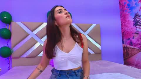       online show from April 18, 7:58 pm