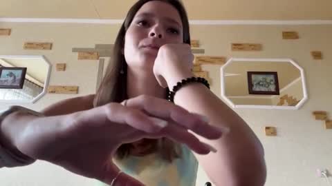 Luna online show from April 10, 8:31 am