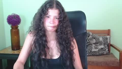 Chalon  online show from April 10, 9:10 pm