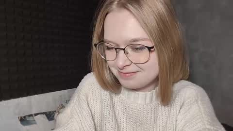 Lia online show from February 24, 7:40 am