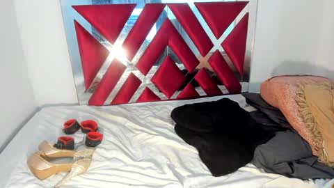 Chanell online show from February 25, 3:42 am