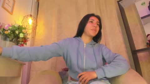 Chantall online show from December 30, 4:42 am